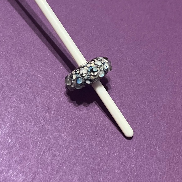 Trollbeads Milan glass bead. - Picture 5 of 7